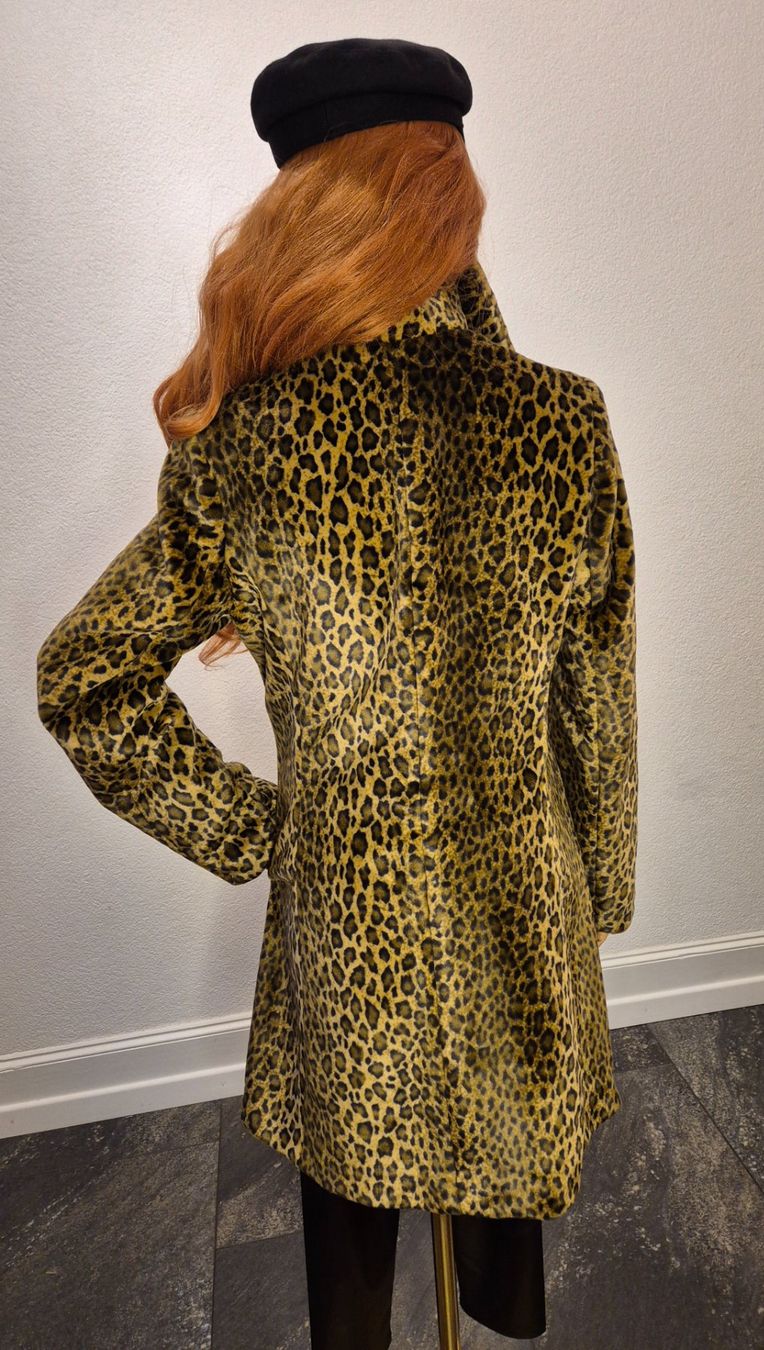 Cappotti: Leopardenmantel Moda International – Usato da Leissigen venduto da ali_k9v8 2