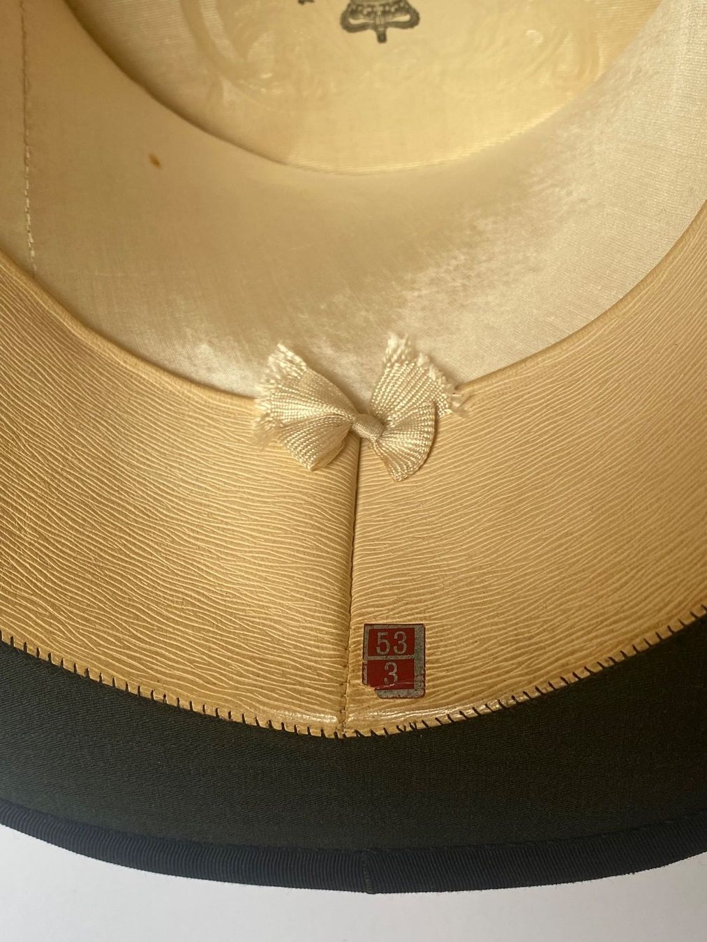Hüte, Mützen & Caps: Offrez vous une pièce de musée, chapeau Piottet 1909 – Gebraucht aus Bex von glo_j5oz 3