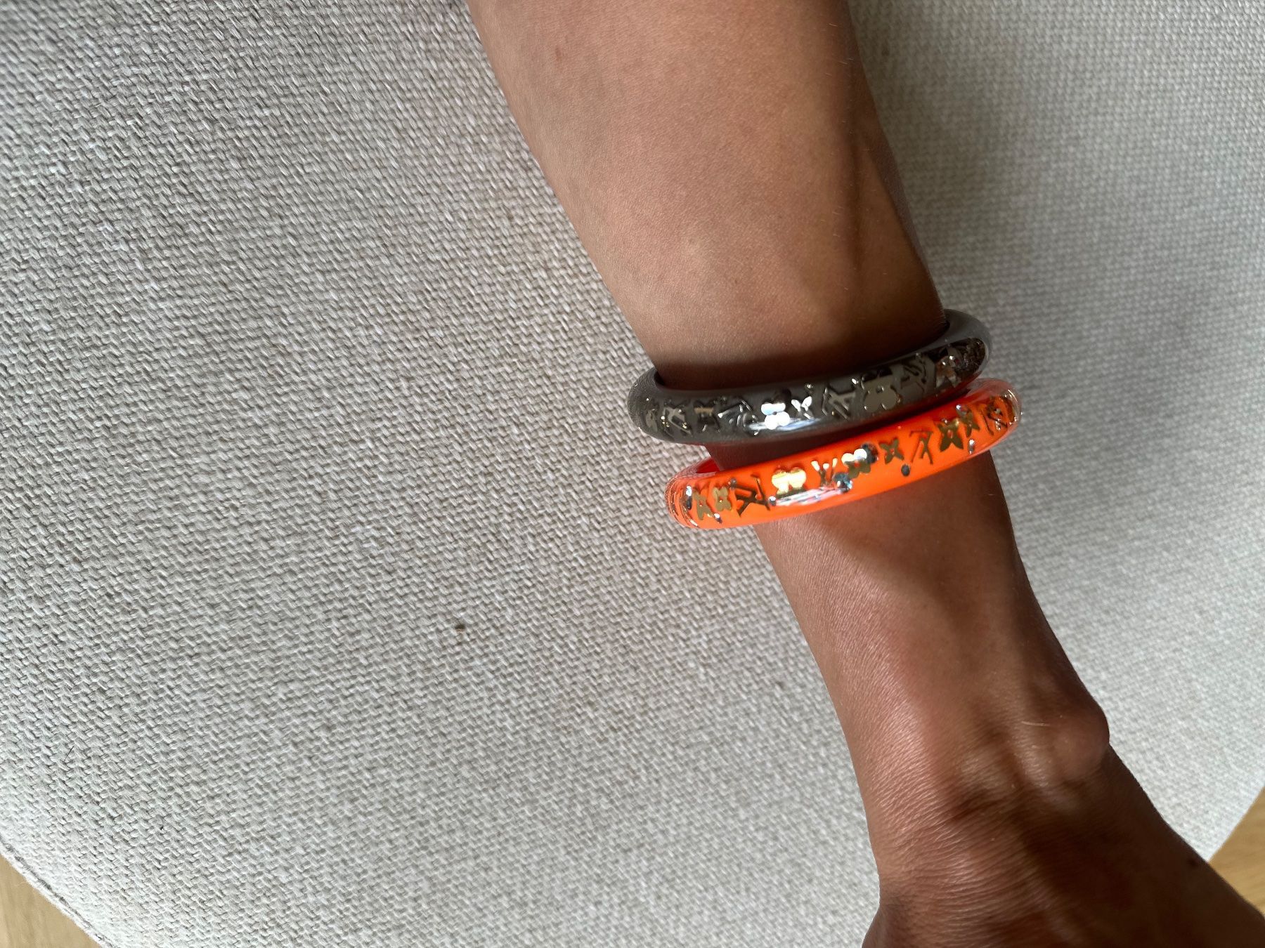 Louis Vuitton Bracciali & Braccialetti: Louis Vuitton Inclusion Thin Silver Grey Bracelet Bangle – Usato da zürich venduto da jane_l 5