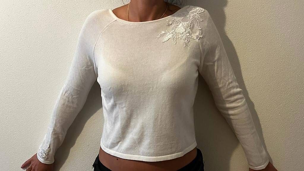 Maglioni & Felpe: Weisser Pullover mit Rückenausschnitt Gr. S – Nuovo (secondo la descrizione) da Chur venduto da Mity88 2