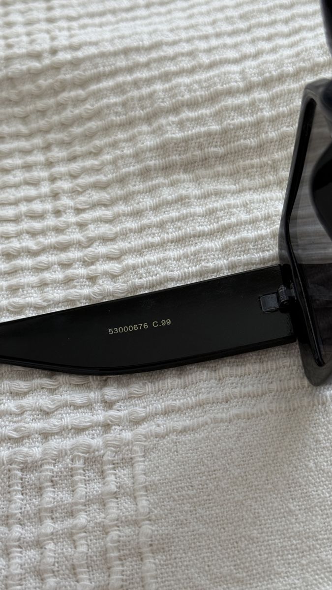 Mango Occhiali & Lenti: Sunglasses square frame black like new condition – Nuovo (secondo la descrizione) da Zürich venduto da ana_782l 2