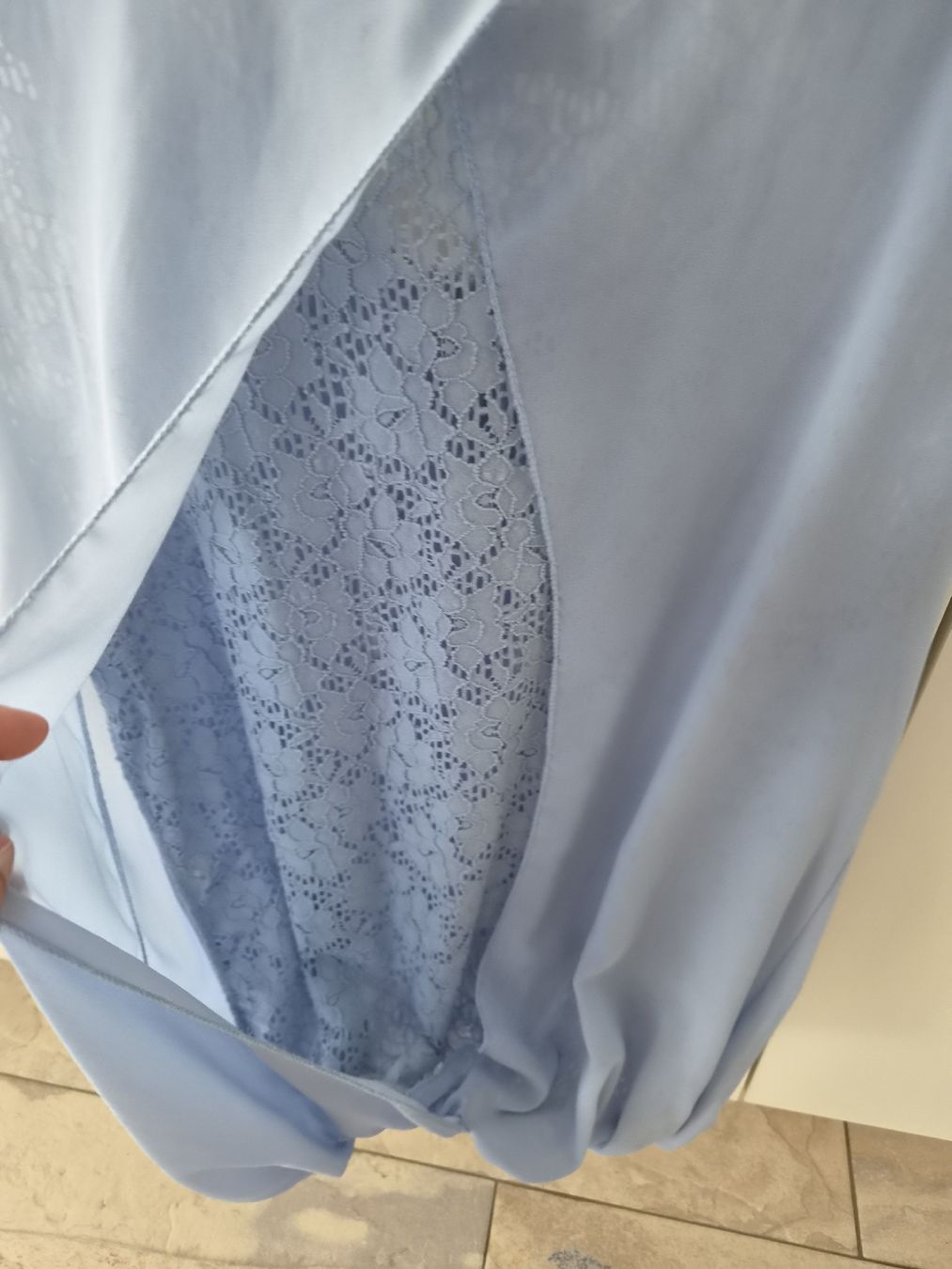 Camicette: Bluse mit Spitze am Rücken, hellblau Gr. L / Today – Usato da Niederrohrdorf venduto da Miripfiri 3