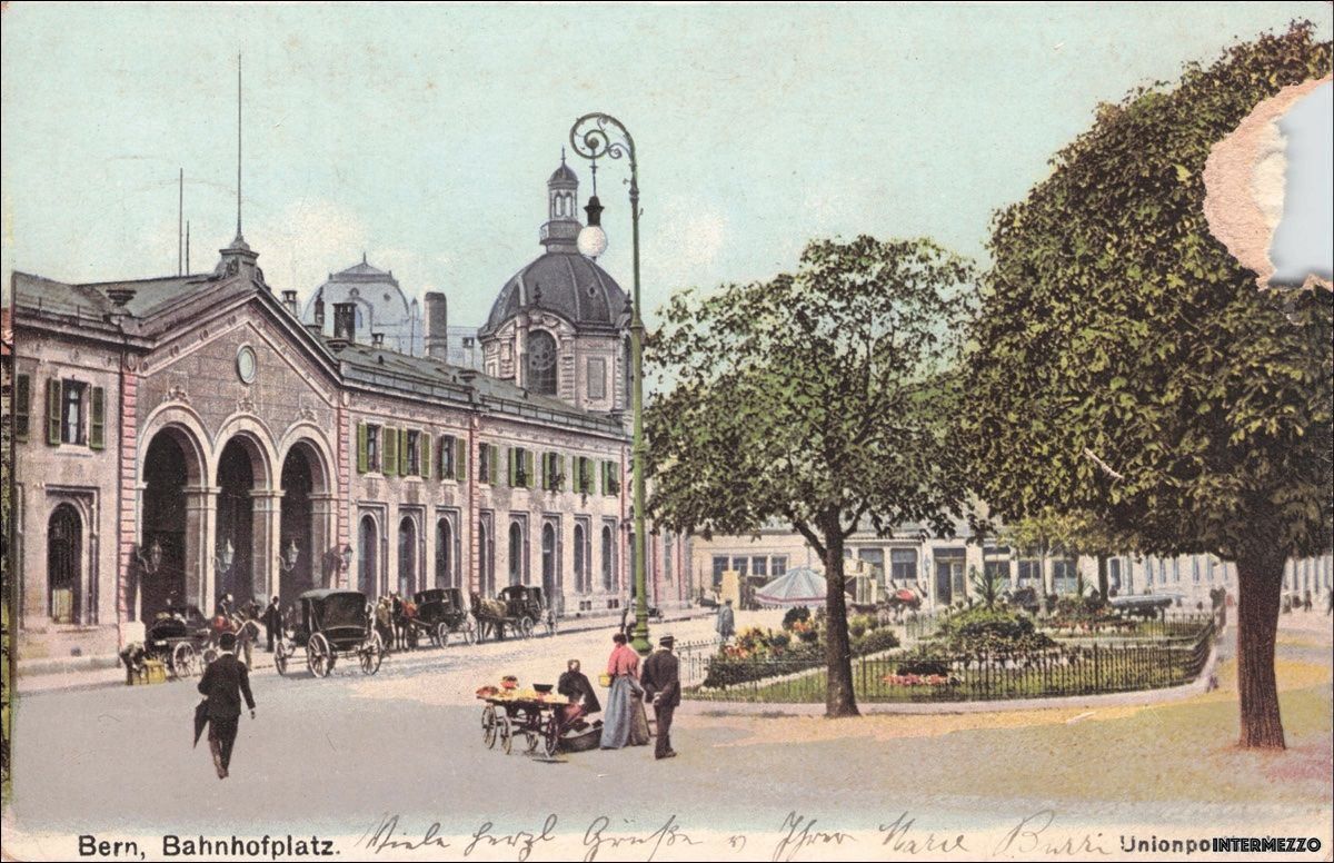 Ansichtskarten: Bern // Bahnhofplatz 1906 alter Bahnhof – Defekt aus Basel von intermezzo12