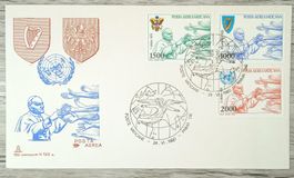TR10 Enveloppe + Timbre Vatican 1980