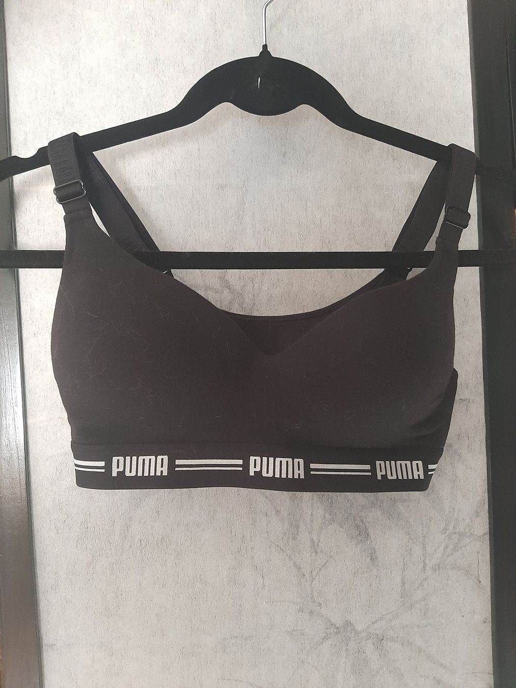Puma Top: Puma, sport bra Gr.M – Usato da Sugiez venduto da RicardoStoleMyData 1