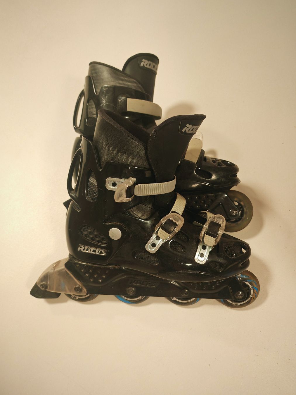 Pattini in linea & Pattini a rotelle: Inline Skates Roces Gr. 44/45 – Usato da Sempach venduto da Flowi86