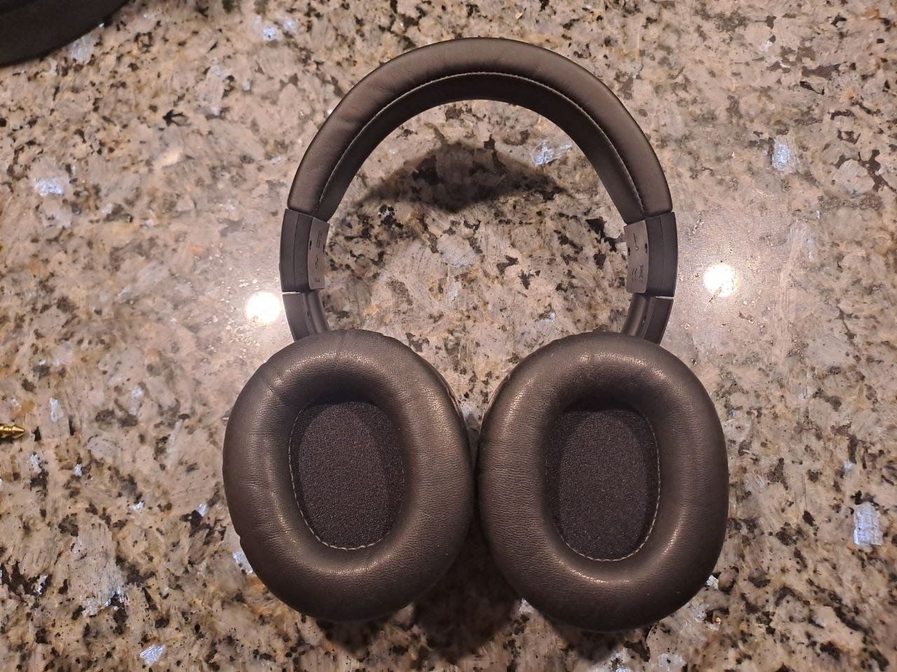 Audio Technica Cuffie: Audio-Technica Kopfhörer schwarz neuwertig – Nuovo (secondo la descrizione) da Zürich venduto da tulalitulala 2
