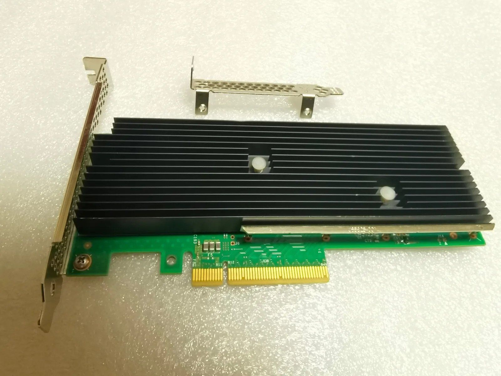 Intel Server: IQA89601G1P5 Intel IQA8960 Quick Assist PCIE – Gebraucht aus Malters von Zoakivoor 1
