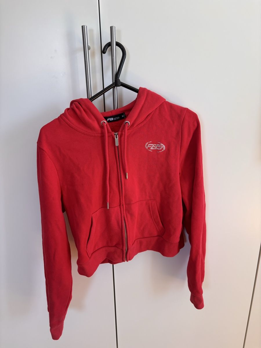 Maglioni & Felpe: roter Zipper mit Glitzersteinen – Usato da Erlen venduto da xdi_yy28