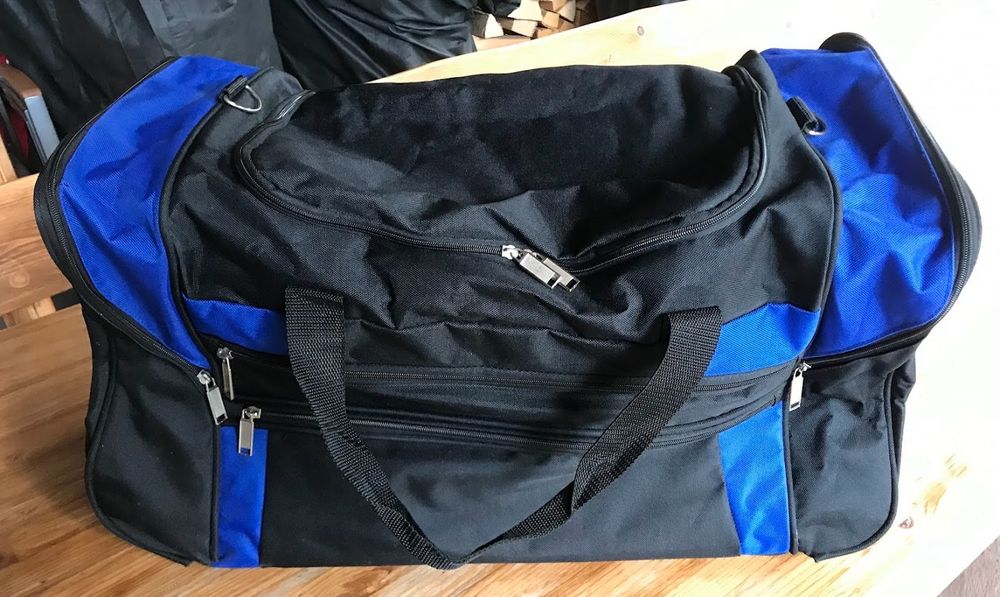 Borse: Sporttasche mit Rollen – Usato da Beinwil SO venduto da Specialized05
