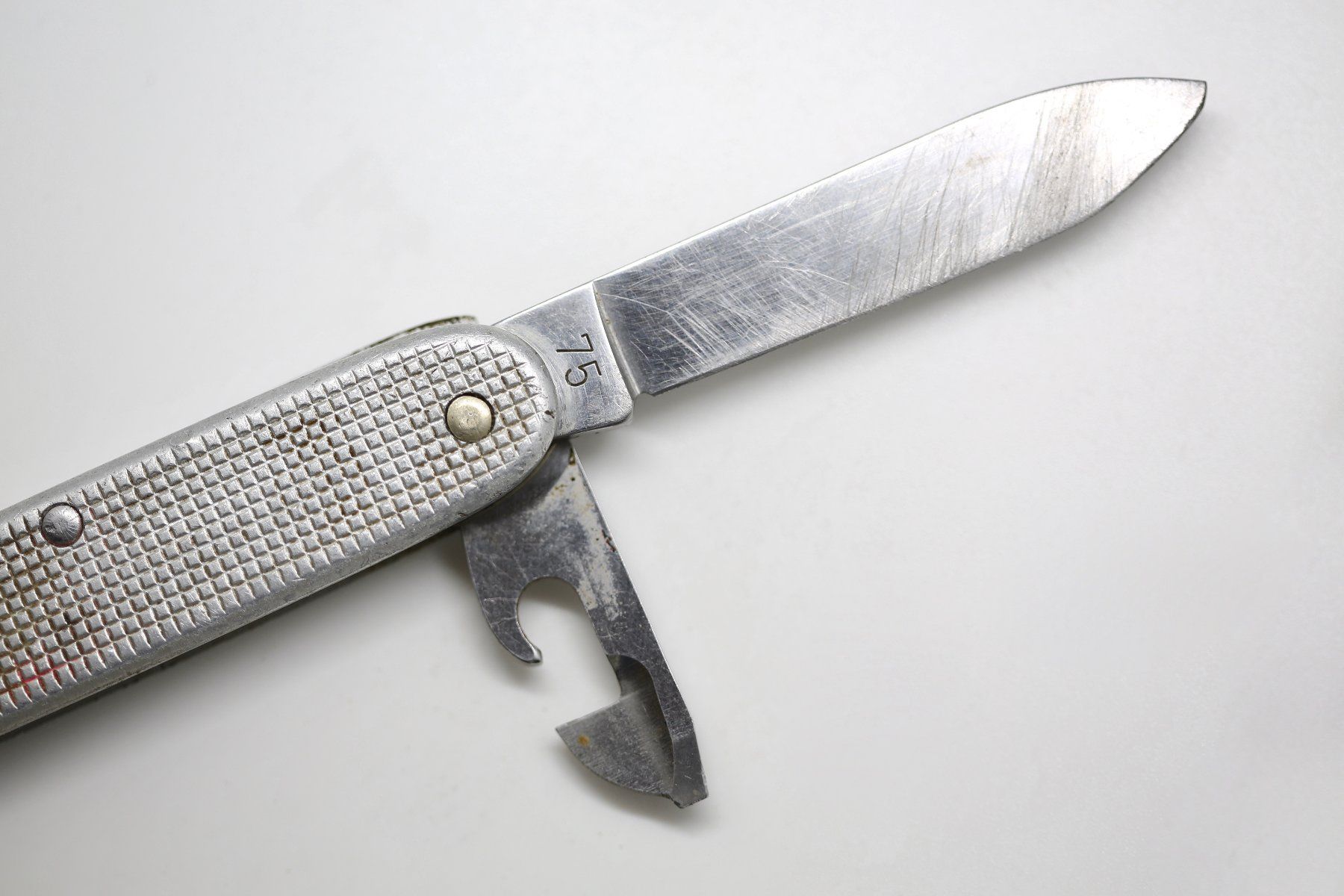 Schweizer Armee Coltelli tascabile: Militär Sackmesser 75 – Usato da Reinach BL venduto da Han-Numismatik 1