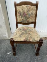 8 Holzstühle, Landhausstil, florales Muster, Top Zustand!