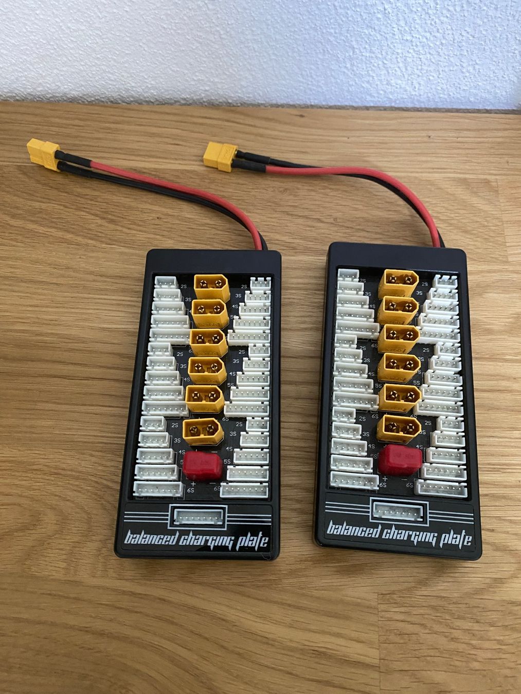 Ladegeräte: 2x Balanced charging plate – Gebraucht aus Vogorno von dlwlsns