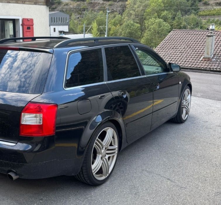 Audi Autos: Audi A4 1.8T Quattro Avant – D'occasion à Schattdorf par Belti77 7