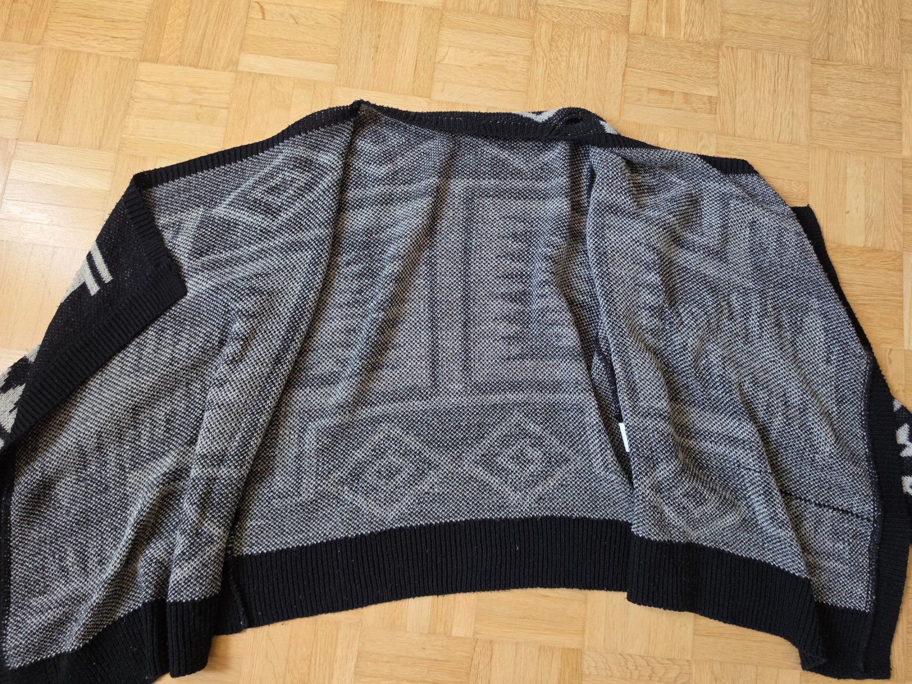 Jacken: Ethno Strickjacke Rick Cardona 1 Size – Gebraucht aus Stäfa von flamingo_17 7