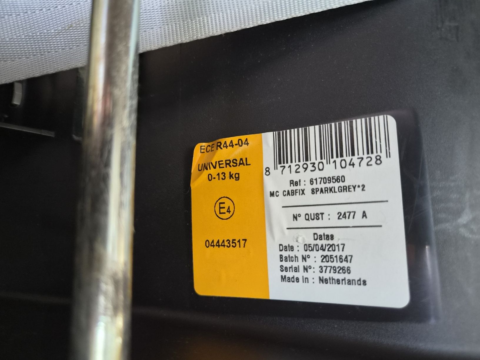 Maxi-Cosi Seggiolini per auto: Maxi-Cosi Cabriofix mit Baby-Einsatz & Isofix Basis – Usato da Teufen AR venduto da trueblue84 2