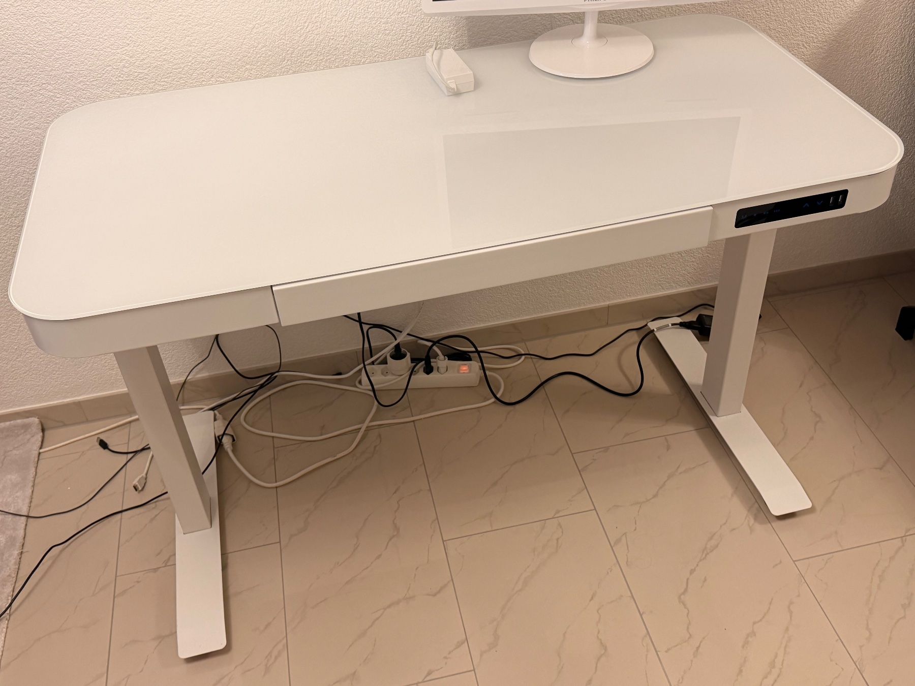 Scrivanie: Höhenverstellbarer Tisch – Usato da Frenkendorf venduto da jes_y92q