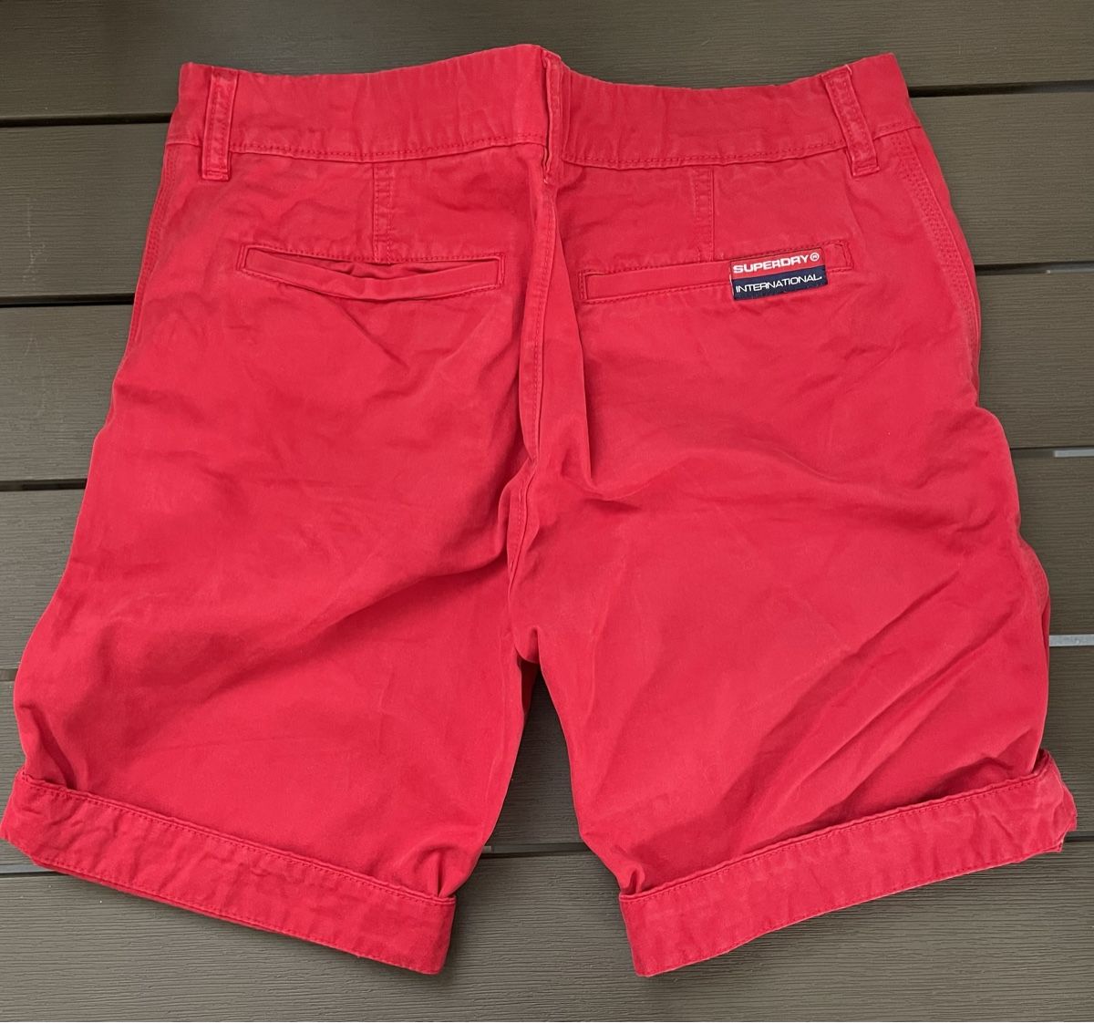 Superdry Pantaloni: Superdry Shorts Size S – Usato da Uznach venduto da Player6 1