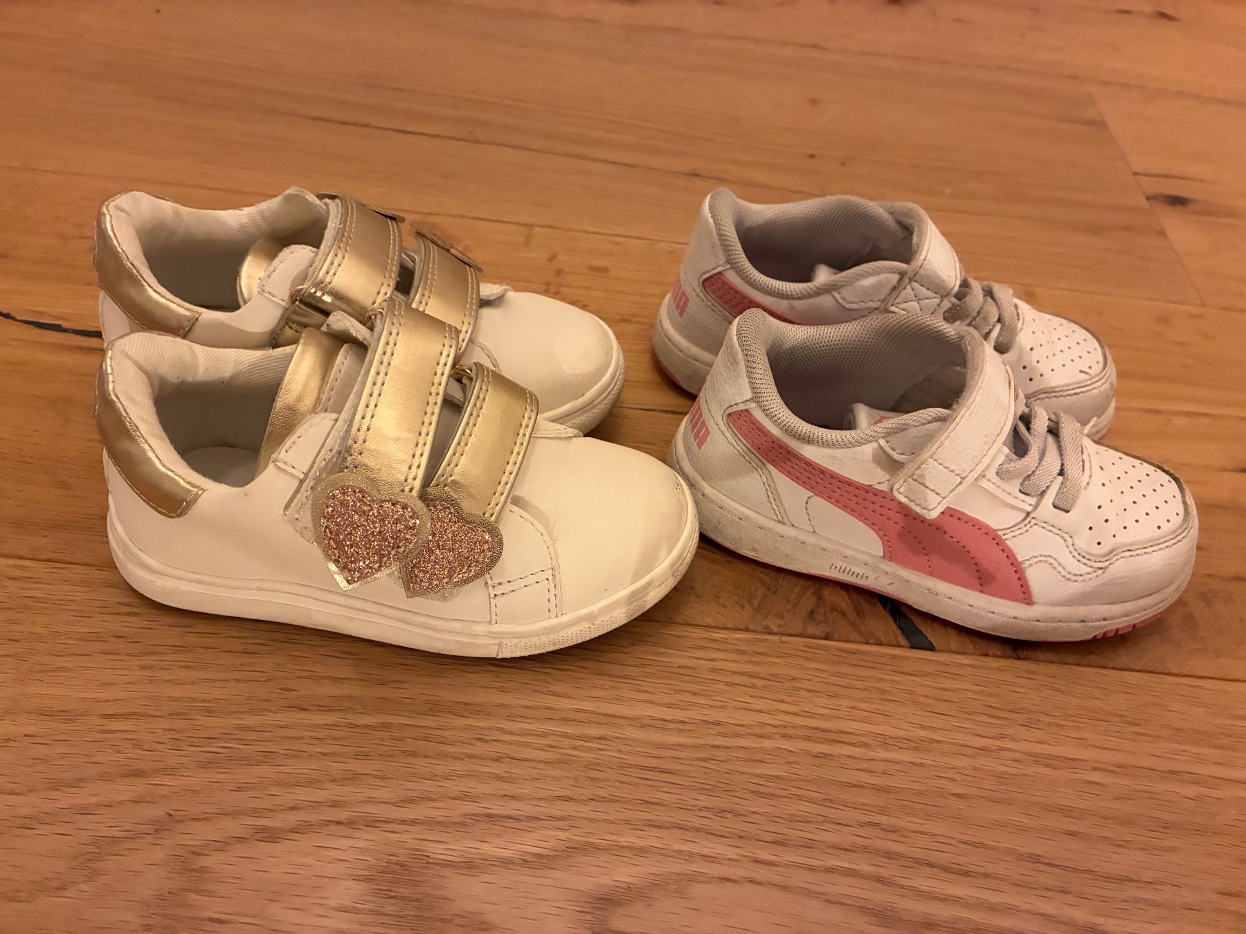 Schuhe für Mädchen: Mädchen Turnschuhe weiss – Gebraucht aus Kriens von Remes777