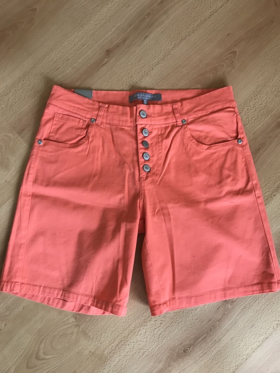 Pantaloni: Short en coton fin taille M-L – Nuovo (secondo la descrizione) da Tafers venduto da ValKara