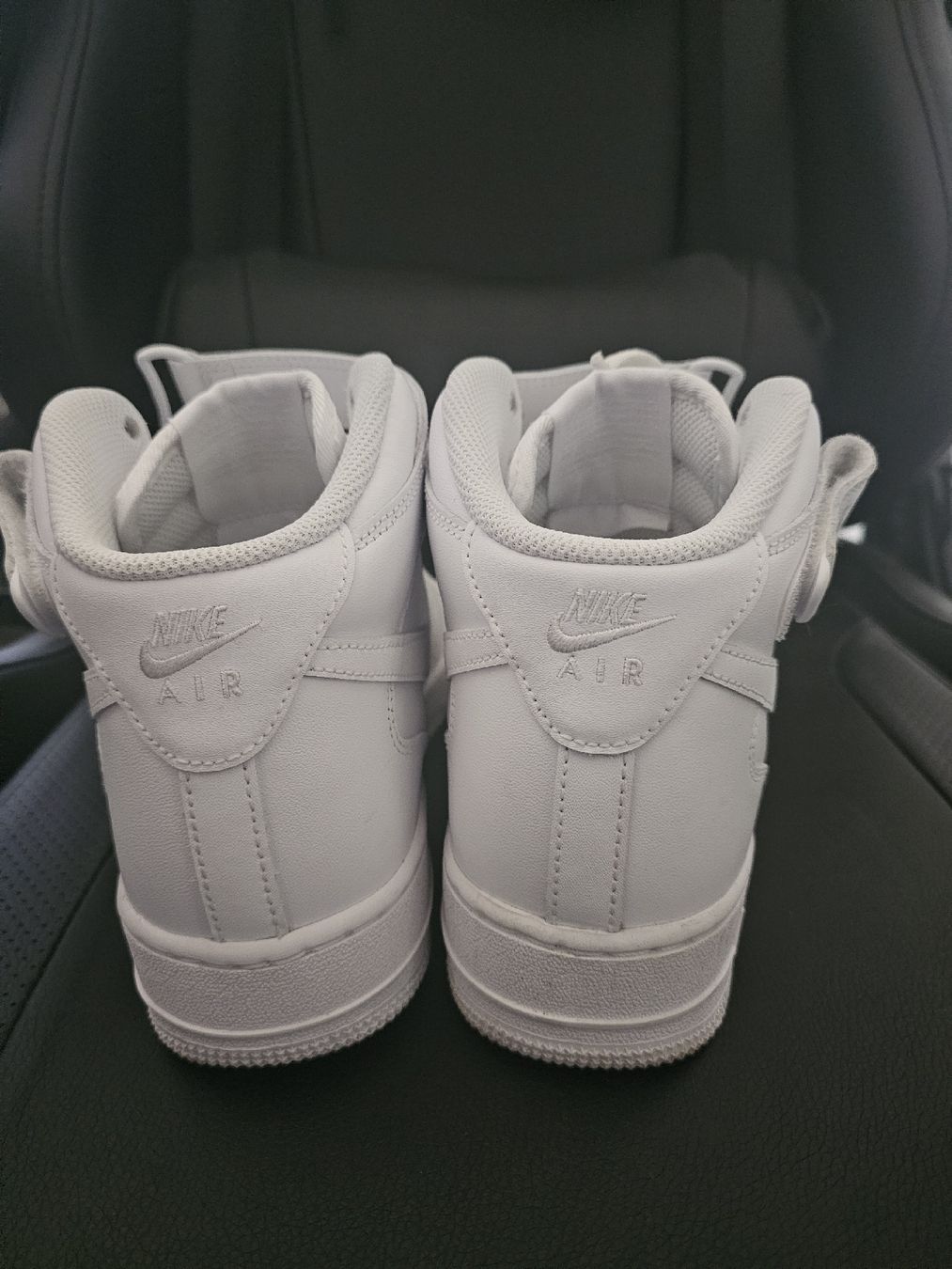 Nike Scarpe da uomo: Nike Air Force 1 High Weiss Gr. 42 – Nuovo (secondo la descrizione) da St.Gallen venduto da Labradoodle123 2