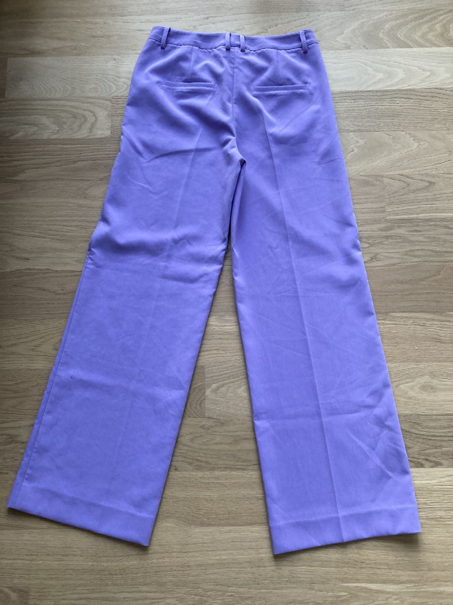 Pantaloni: Hose Another label, fliederfarben, Gr. S – Nuovo (secondo la descrizione) da Rickenbach ZH venduto da Vanijo 3