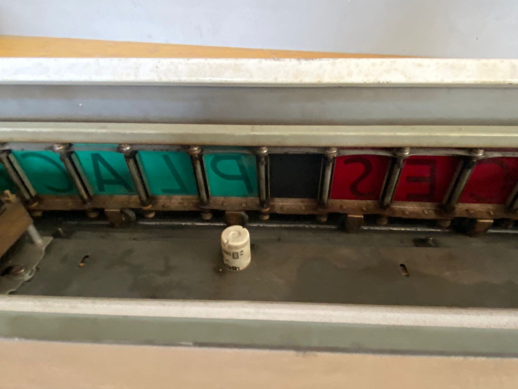 Tutte le decorazioni: 2 antike Laufschriften mit Licht – Usato da Köniz venduto da Vintagetoys 8