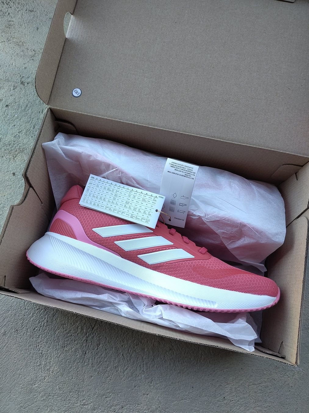 Adidas Scarpe da donna: ADIDAS RUNFALCON 5 W, Grösse 44, Rosa – Nuovo e nell'imballaggio originale da Roggwil BE venduto da G4MER 2