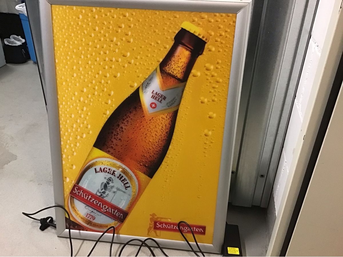 Insegne: Schützengarten Leuchtreklame,, Lager Bier. – Usato da Buchs ZH venduto da Obstgarten78 2