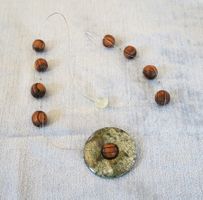 Kette mit Naturstein/Holz