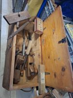 Altes Werkzeugset in Holzkiste diverse Handwerkzeuge