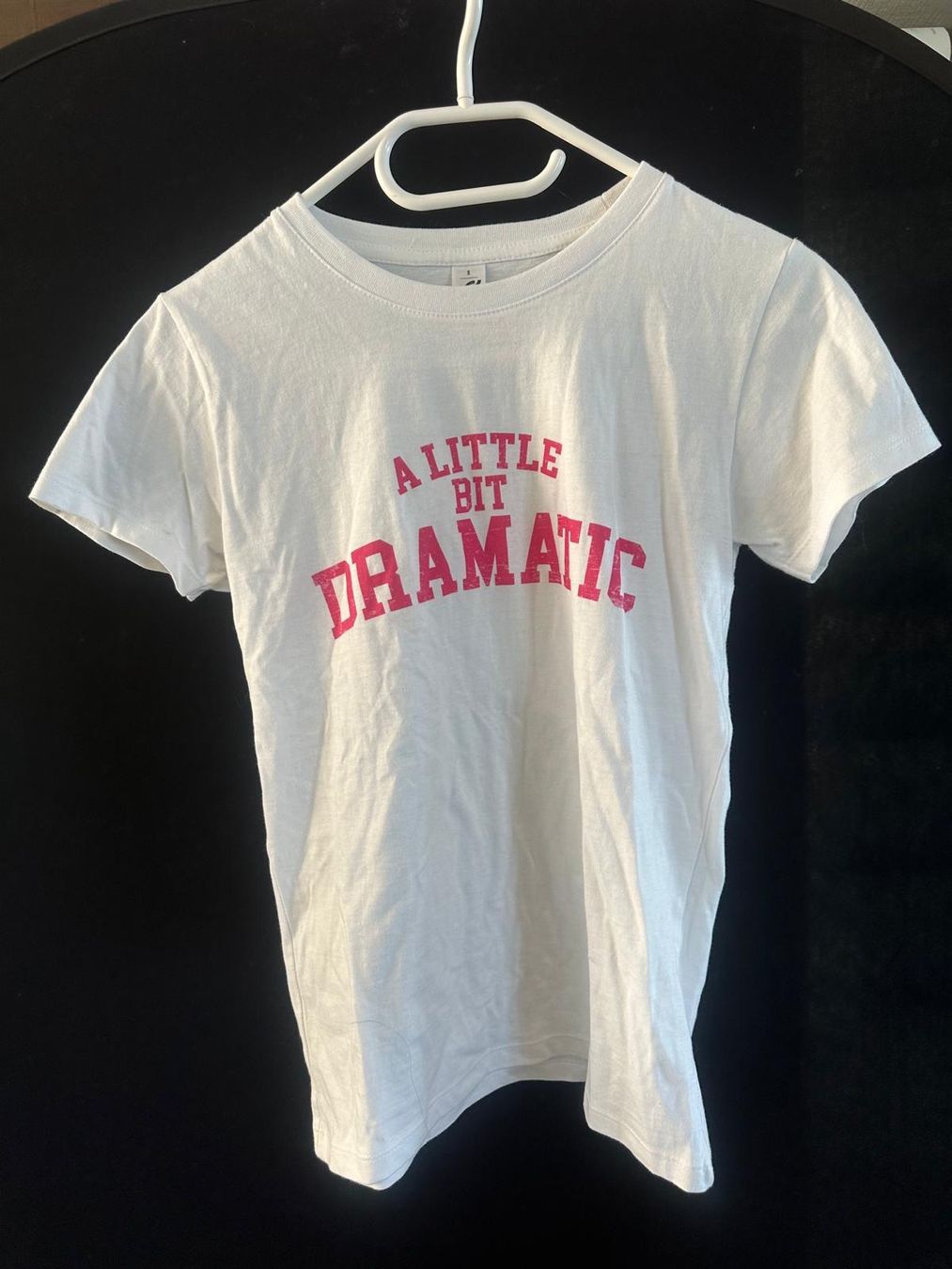 Camicette, T-shirt & Top: Weiss T-Shirt "A little bit dramatic" Gr. S – Usato da Wollerau venduto da Poschro68