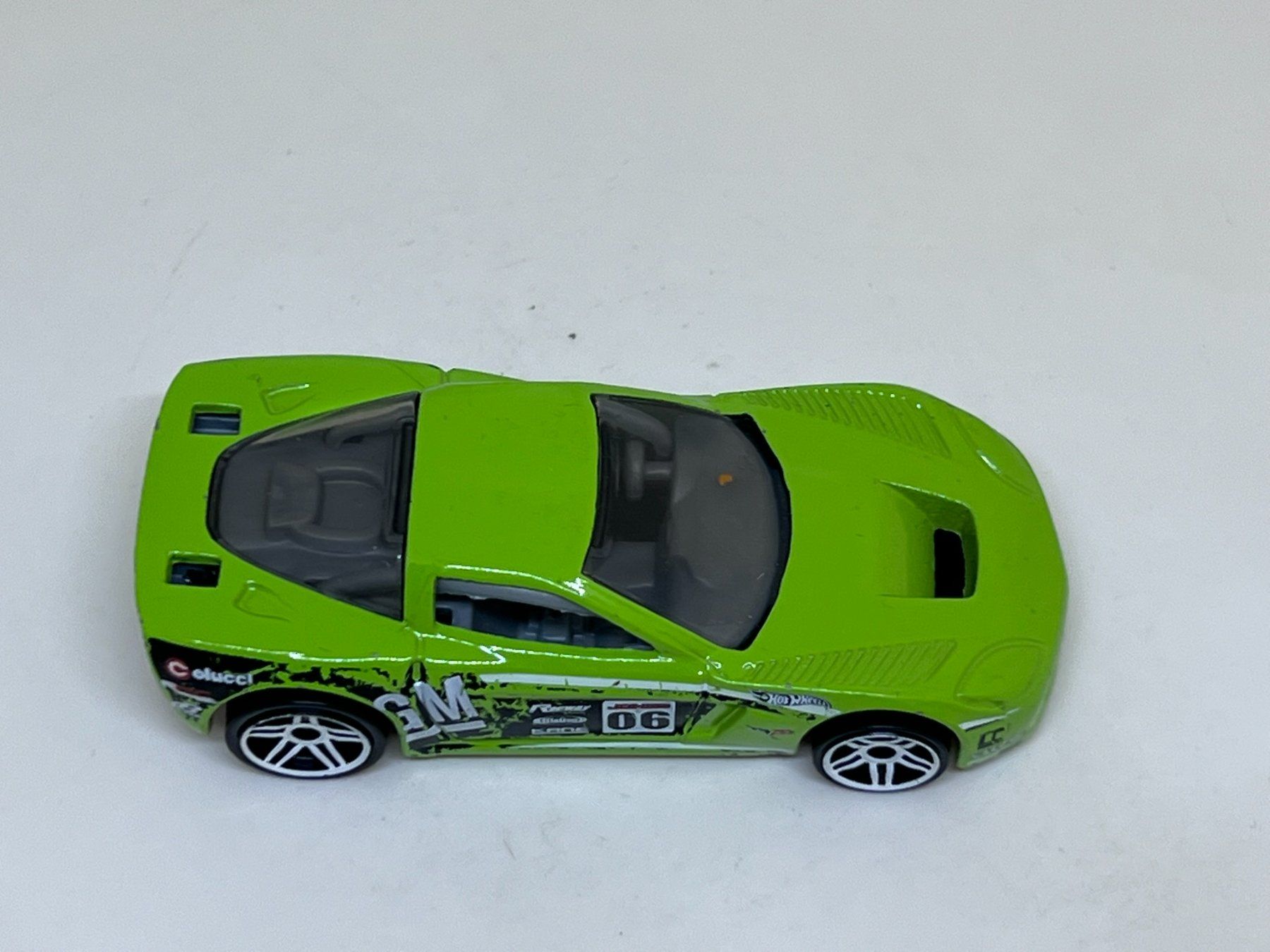 Hot Wheels Modellini d'auto: Hot Wheels Corvette C6-R #414 – Usato da Wildegg venduto da LaaBoutique 1