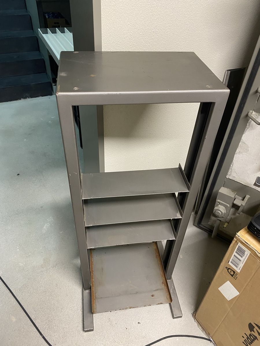 Wandhalterungen: ReVox Rack Spezialanfertigung – Gebraucht aus Winterthur von klassikaudio 1