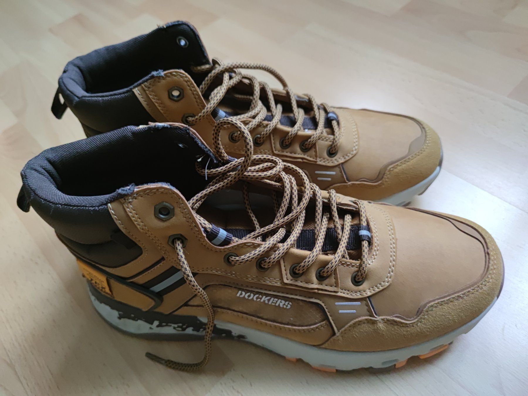 Herrenschuhe: Dockers neu – Neu und originalverpackt aus Meggen von Malecifent