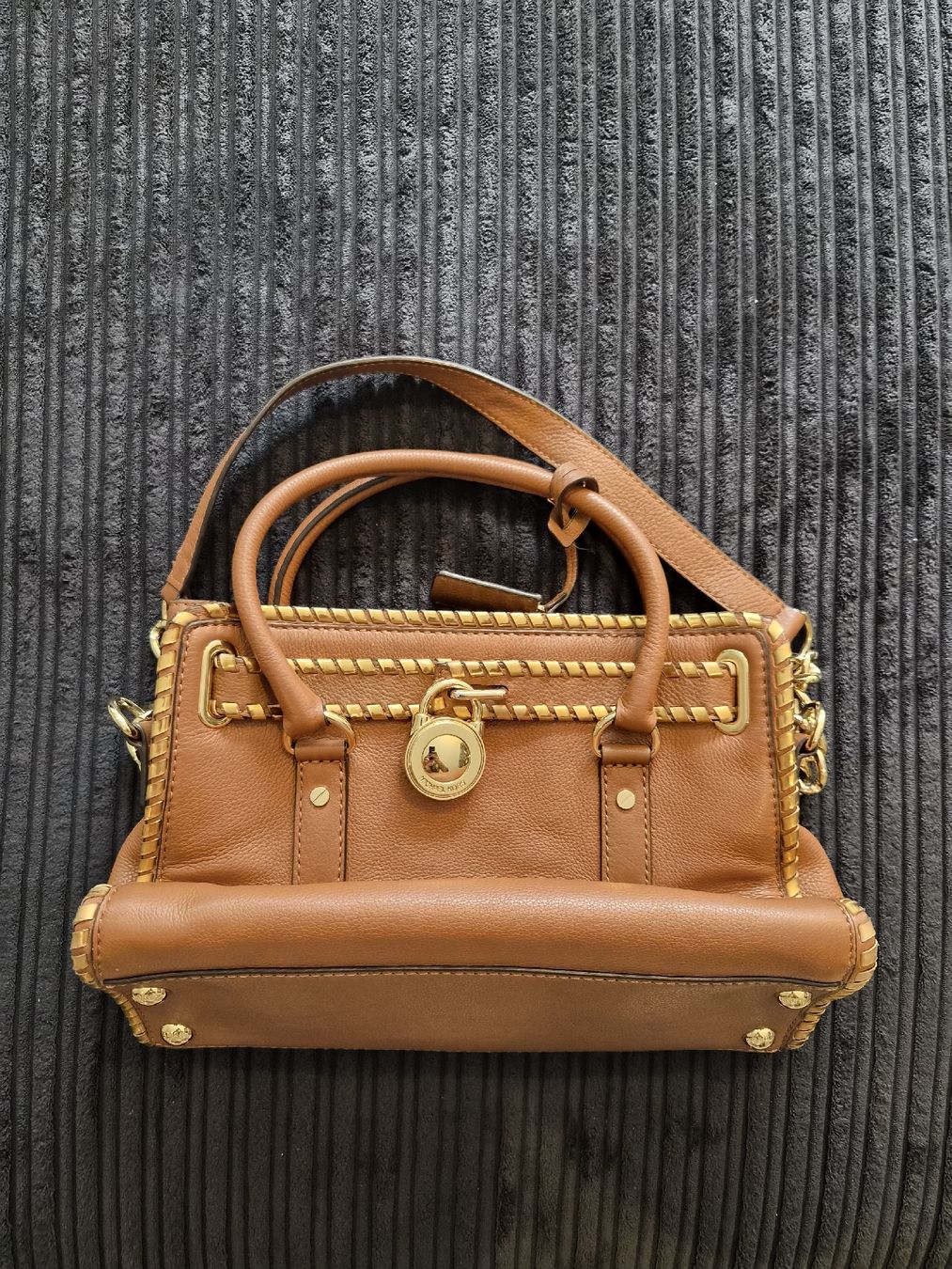 Michael Kors Borse da donna: Michael Kors Crossbody Handtasche – Nuovo (secondo la descrizione) da Volketswil venduto da SecondHanderia