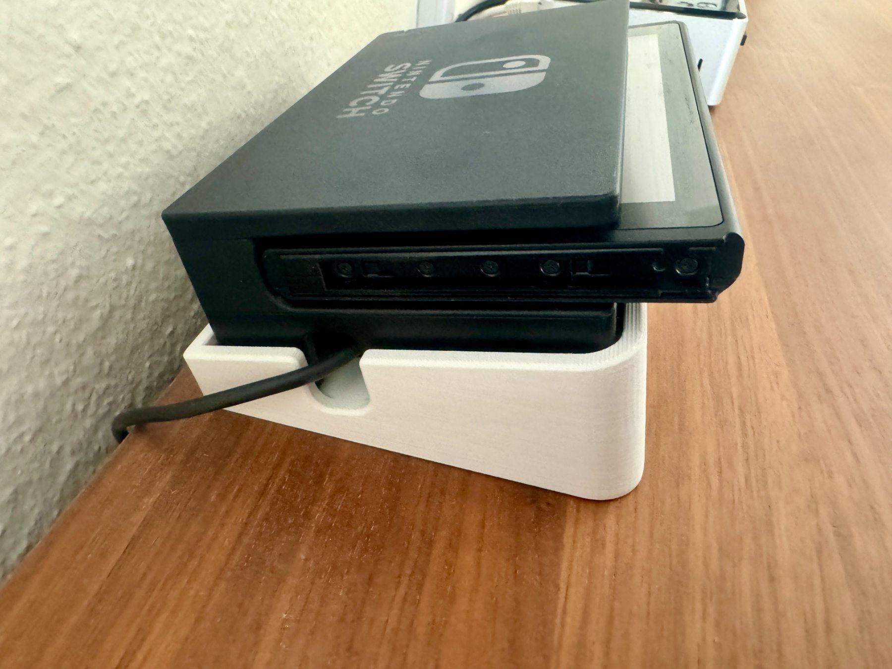 Nintendo Console: Nintendo Switch Dock Horizontal Halter – Nuovo (secondo la descrizione) da Bassersdorf venduto da reimerm88 3