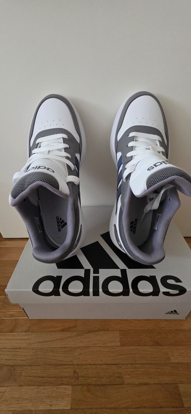 Scarpe da uomo: Adidas Hoops 3.0 Low Sneakers – Nuovo (secondo la descrizione) da Däniken SO venduto da johnny152 1