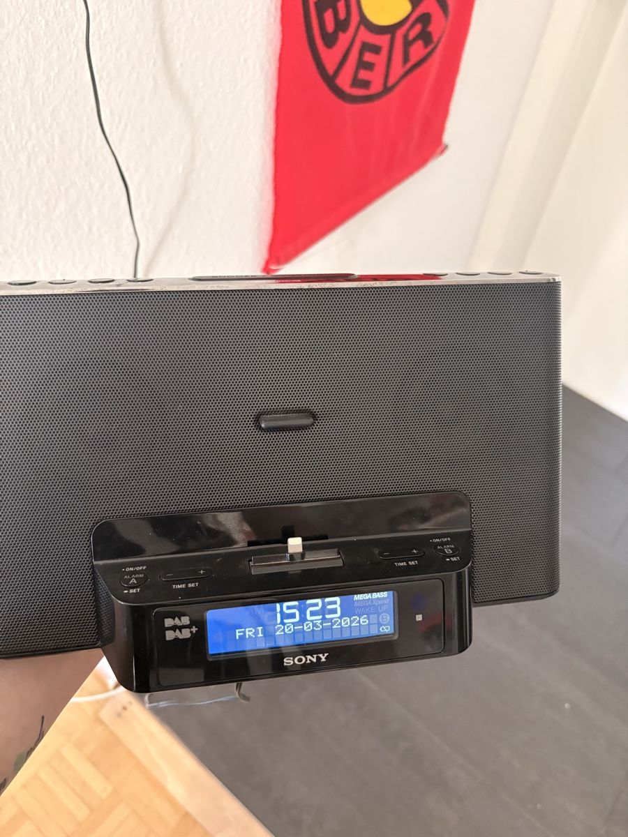 Sony Lettore multimediale & Streamer: Sony Radio mit Adapter – Usato da Basel venduto da alisha.beuggert 5