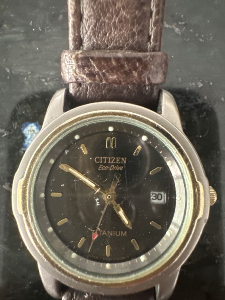 Citizen Orologi: Citizen uhr  – Usato da Oberentfelden venduto da ulli03