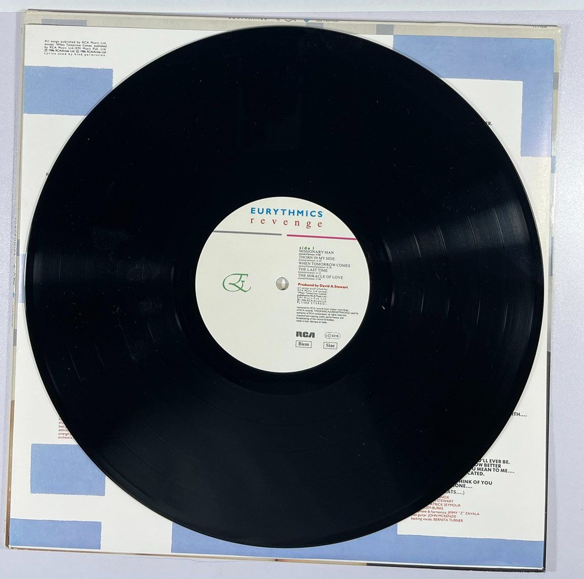 Vinyles: LP: EURYTHMICS - Revenge (1986) – D'occasion à Frenkendorf par Yard-Sale-2000 5