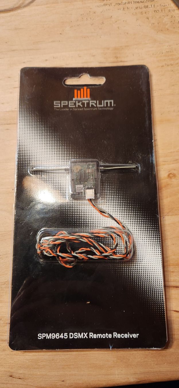Spektrum RC Modellbau: Spektrum SPM9645 DSMX Remote Receiver – Neu und originalverpackt aus Trüllikon von flyer3000