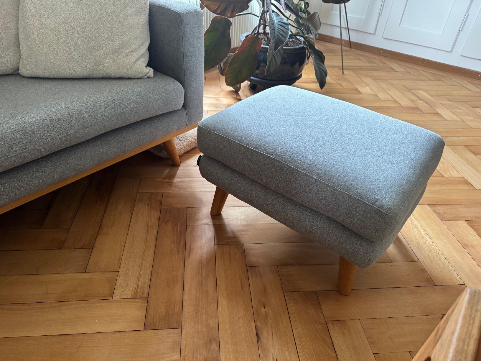 Divani: sofa scandinavian design grau – Usato da Herzogenbuchsee venduto da wgluntznhigh 1