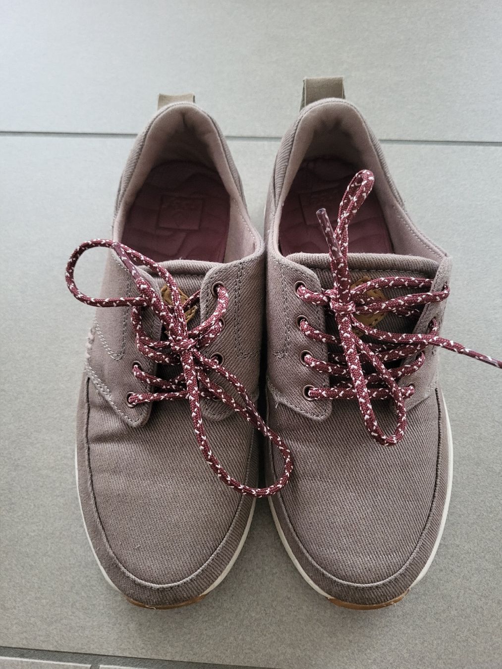 Scarpe per ragazze: Sneaker Reef Gr.35 – Usato da Zollbrück venduto da Huki1 1