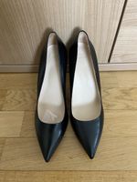 NEU NAVYBOOT STILETTEN GRÖSSE 40,5 SEHR SCHÖN