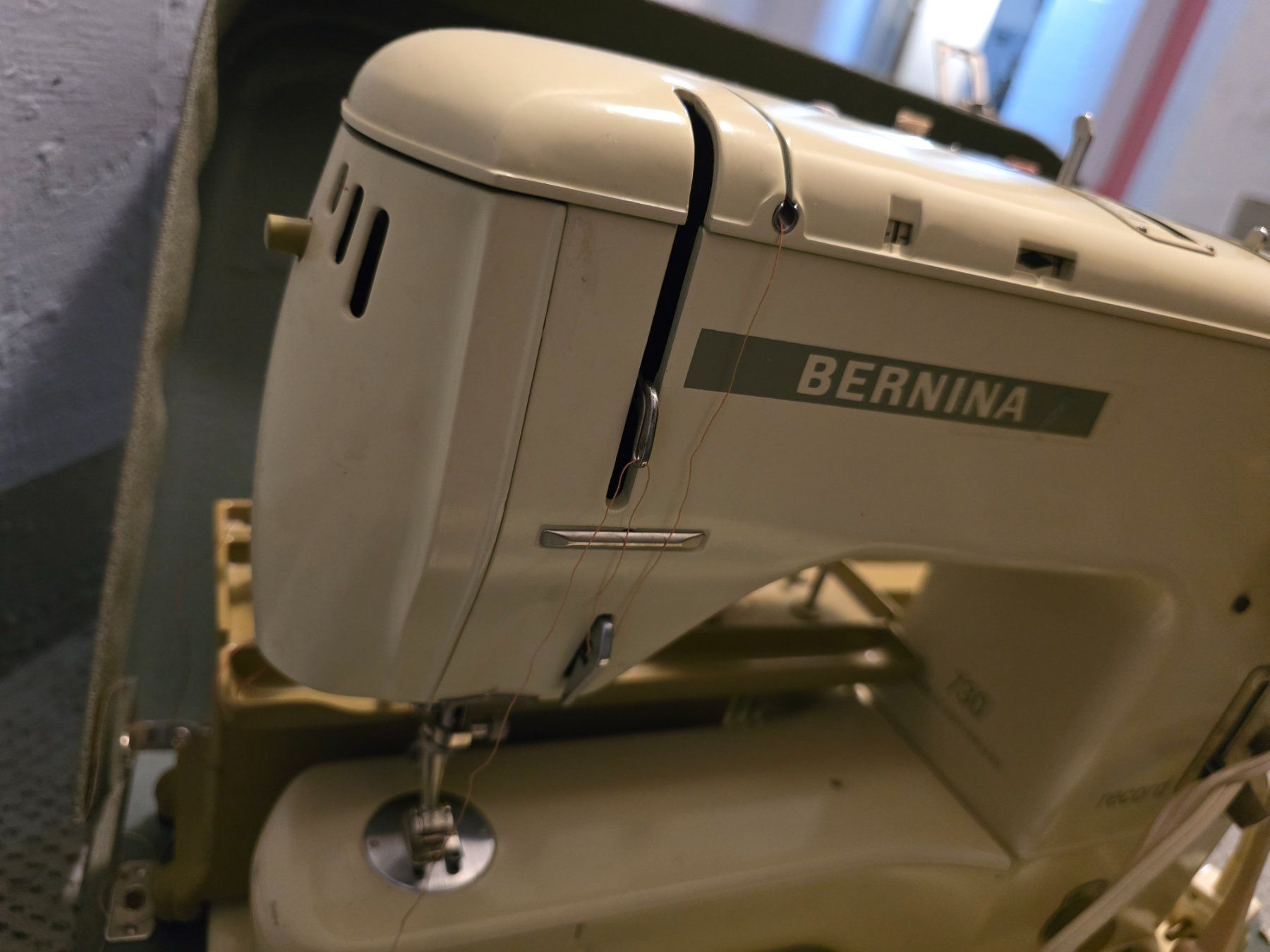 Bernina Nähmaschinen: Bernina 730 Record – Gebraucht aus Basel von Esmen 1