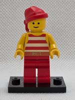 LEGO Pirates pi046 Pirate Red / White Stripes Shirt