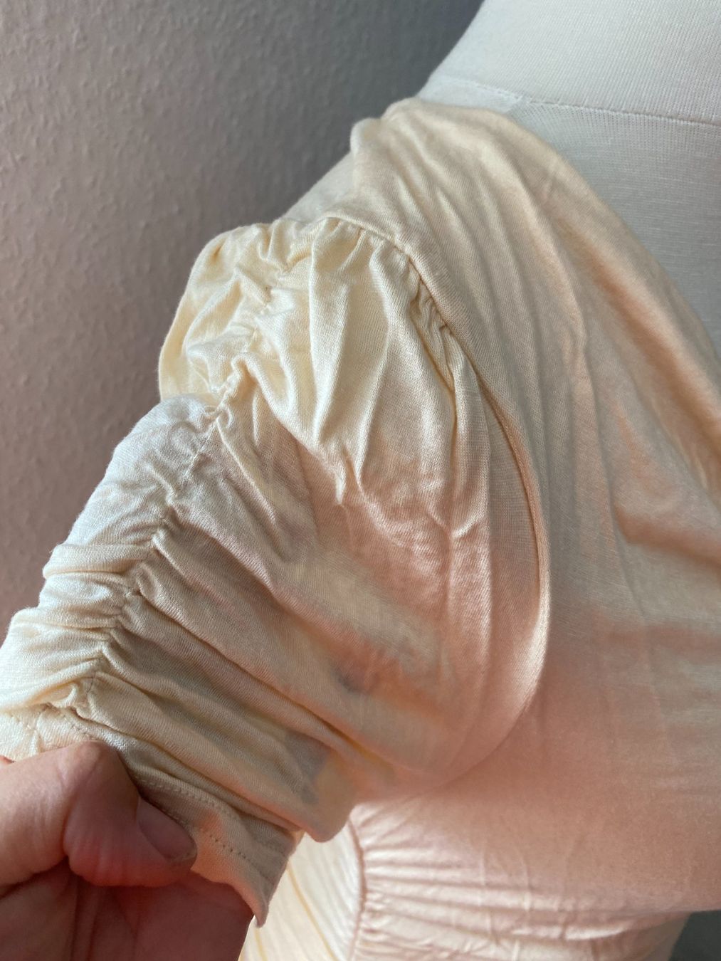 T-shirt: T-Shirt mit Wasserfallausschnitt , Gr. 38 – Usato da Stetten SH venduto da bijoux18 2