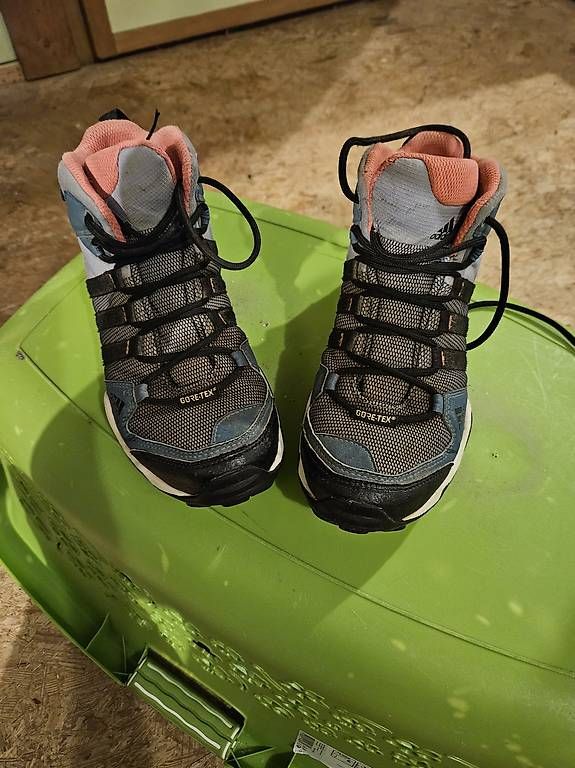Chaussures hommes: Adidas Wanderschuhe 36 – D'occasion à Oeschgen par sve_t9vg 4