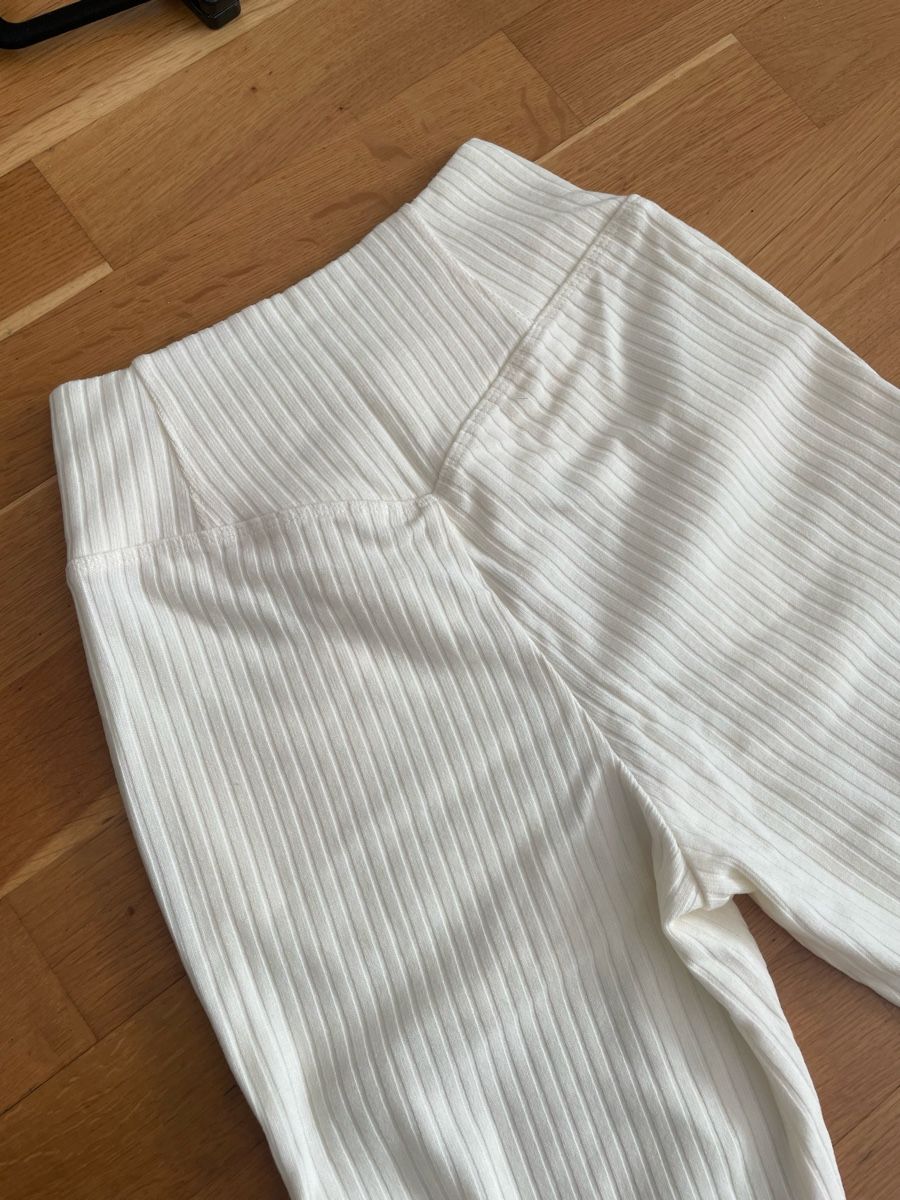 Halara Pantaloni: New Halara Pants, XS Regular, new, white – Nuovo e nell'imballaggio originale da Zürich venduto da sezamki 3